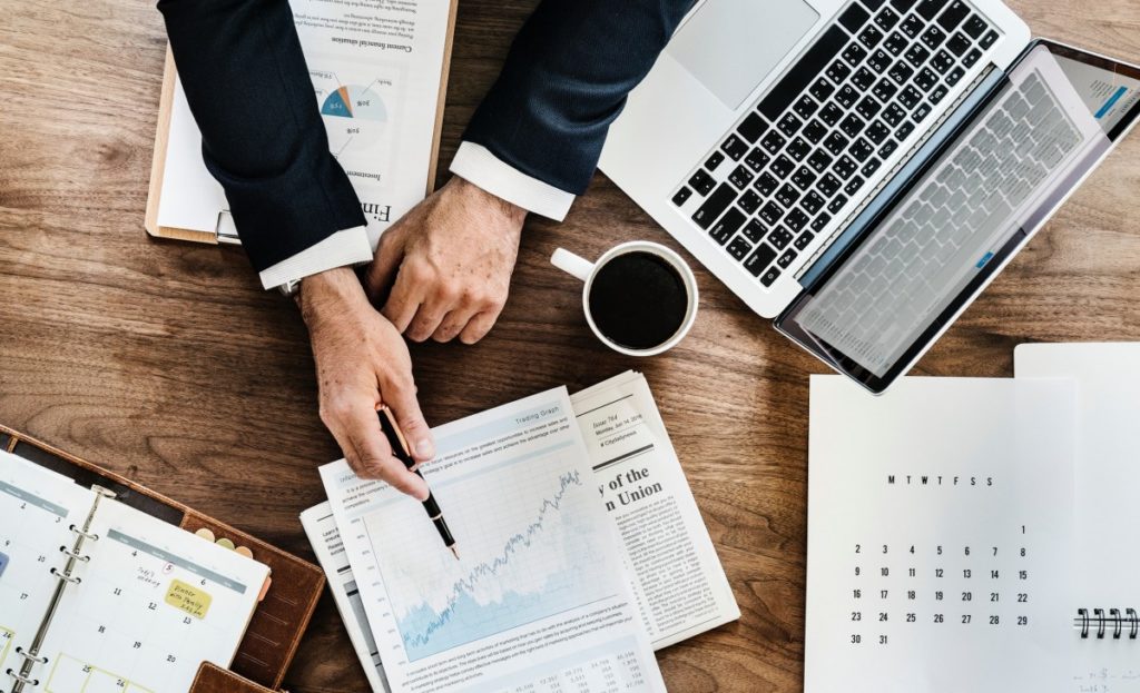 Uma área bem estruturada é essencial para garantir o sucesso da estratégia de Trade Marketing de uma empresa. Mas, infelizmente, a maioria das empresas não conta com um setor dedicado ao trade. 