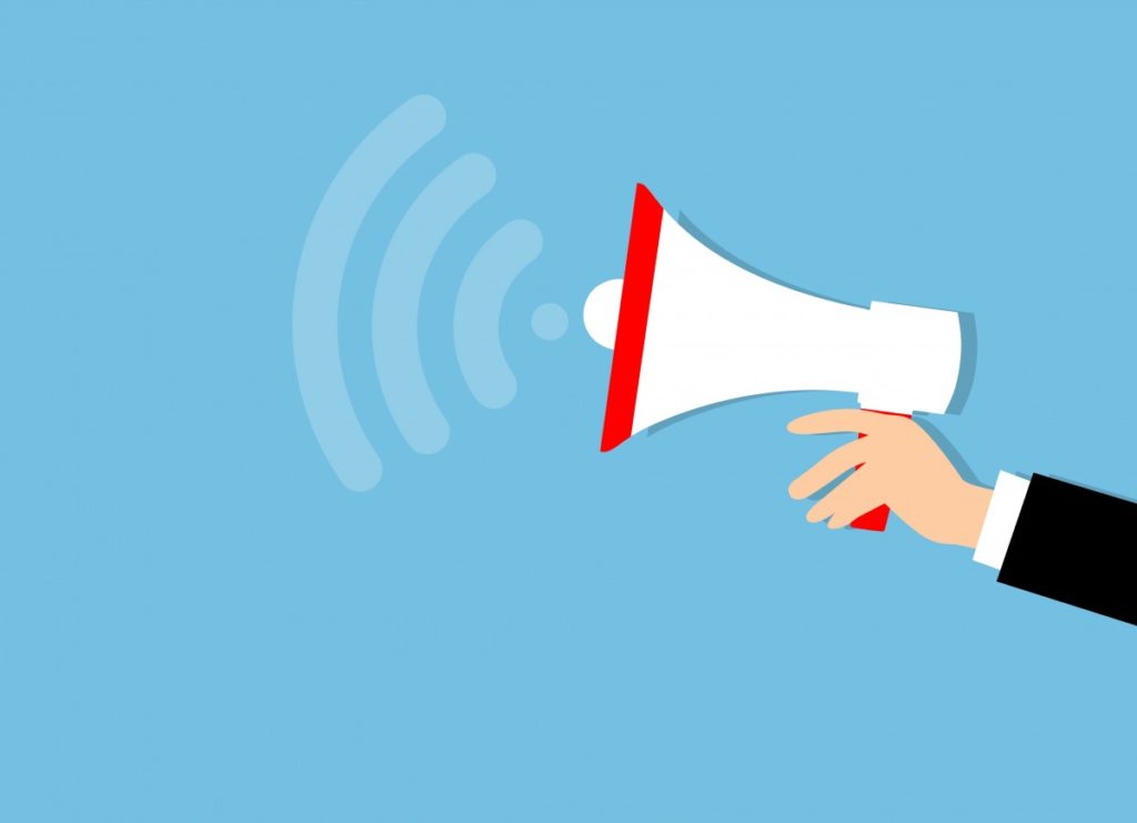 Muita gente acha que contratar uma agência de Trade Marketing sai mais caro do que internalizar os processos. Mas isso não é verdade! Gastos com treinamentos, capacitações, seleção de profissionais, elaboração de estratégias, aquisição de novas ferramentas, entre outros, faz com que a terceirização tenha um ótimo custo-benefício - se comparado ao custo de aquisição de todo esse processo internamente.