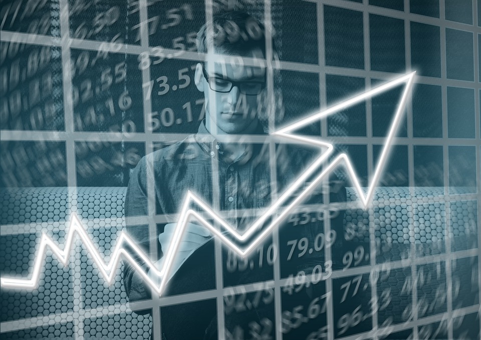 Uma empresa pode ter uma área de marketing e de vendas super estruturada, mas isso não significa que as duas áreas vão conseguir dar conta do papel que deveria ser desempenhado pelo profissional de Trade Marketing.